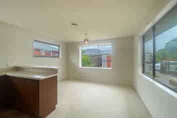 9 Lowry Avenue, Redwood