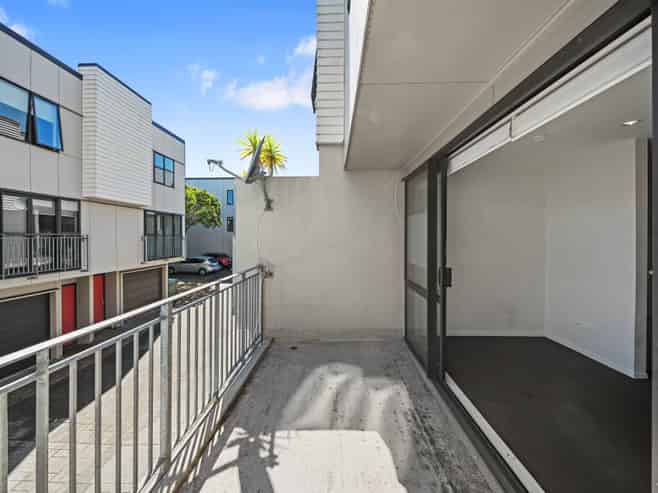 17/1904A Great North Road, Avondale