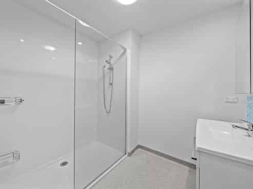 17/1904A Great North Road, Avondale