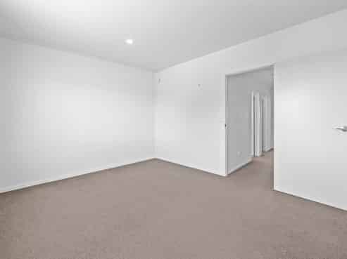 17/1904A Great North Road, Avondale