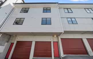 17/1904A Great North Road, Avondale