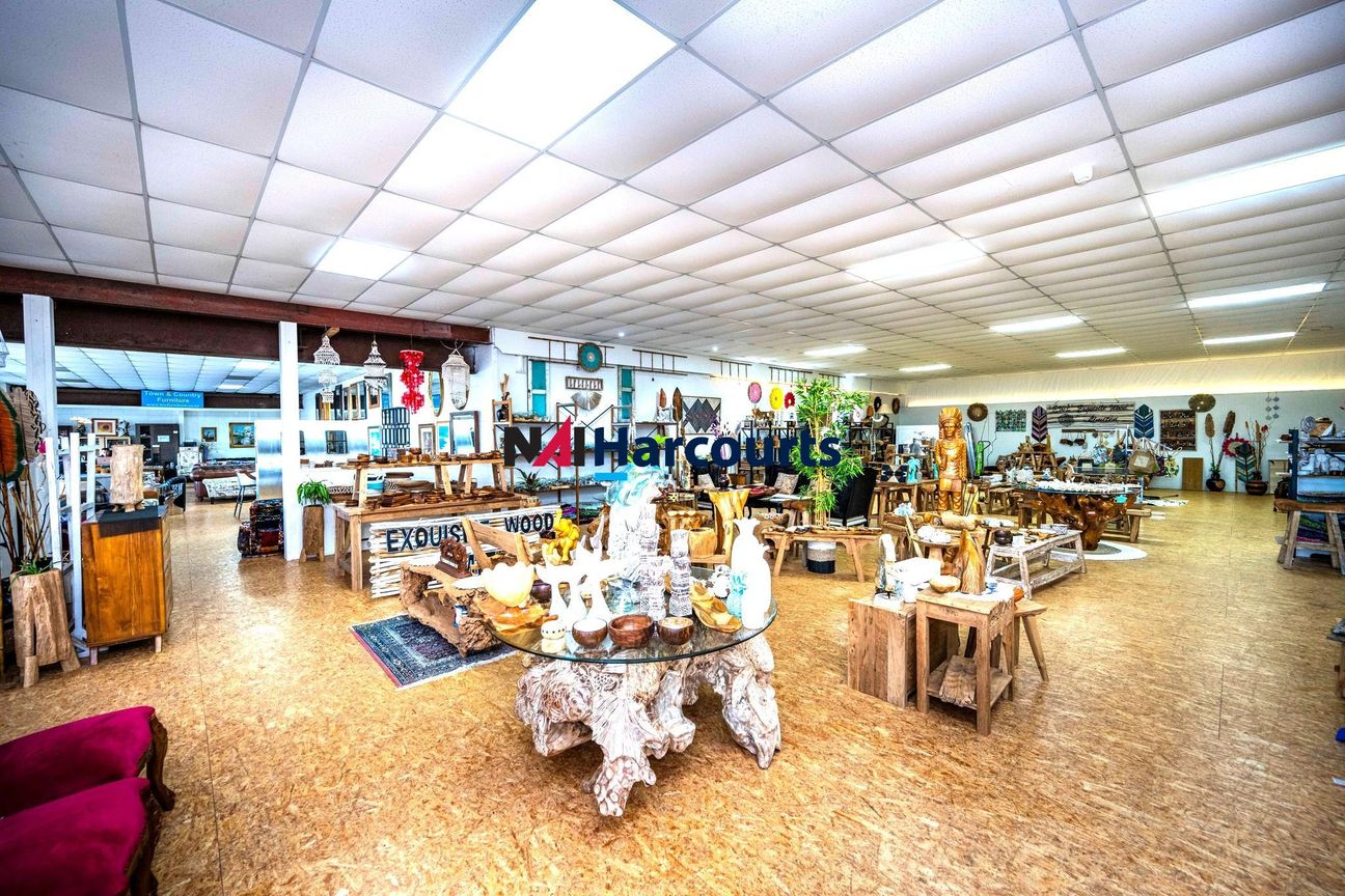 Mt Wellington Showroom and Storage - Vista 2