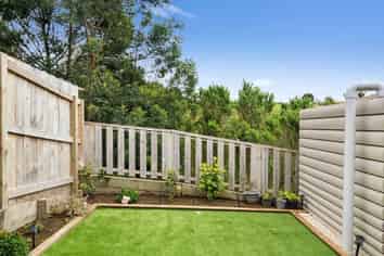 25 Paina Crescent, Massey