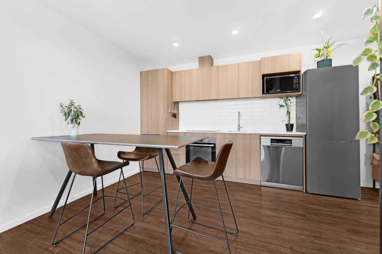 Modern 1-Bedroom Apartment in the Heart of Ell... - Vista 4
