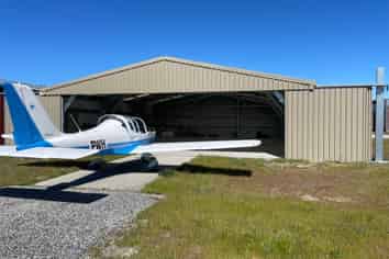 Runway Location - Alexandra 