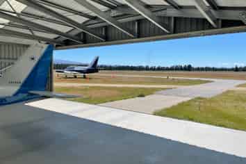 Runway Location - Alexandra 