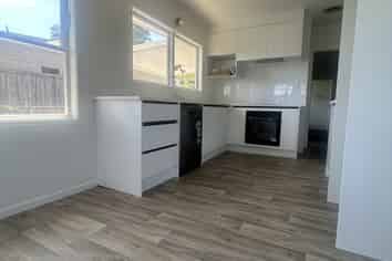 57A Archers Road, Hillcrest