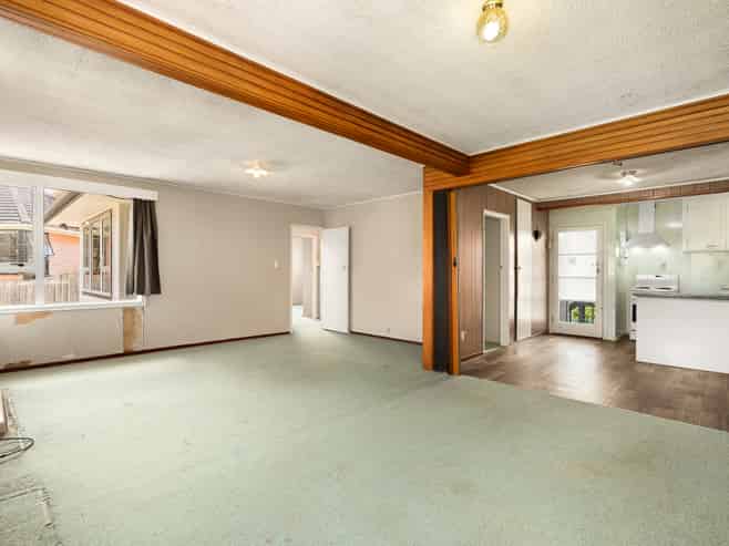 5 Leonard Place, Otara