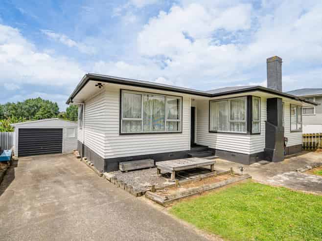 5 Leonard Place, Otara
