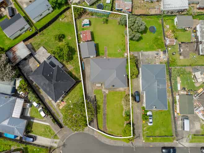 5 Leonard Place, Otara