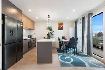 9C Matuhi Rise, Henderson