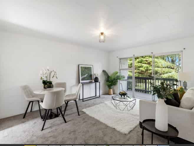 8/28 Locarno Avenue, Sandringham