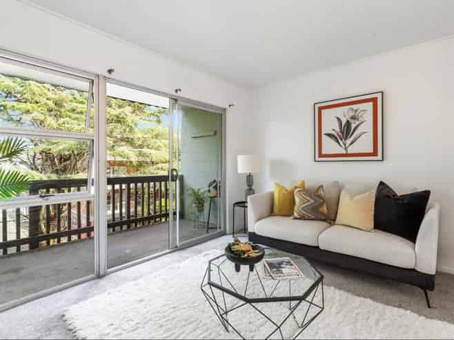 8/28 Locarno Avenue, Sandringham