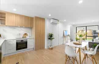 4/424 Gloucester Street, Linwood