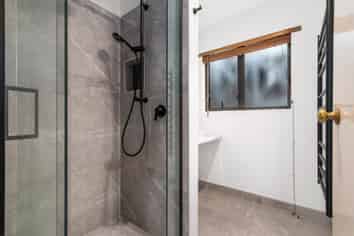 4B Heathglen Place, Bayview