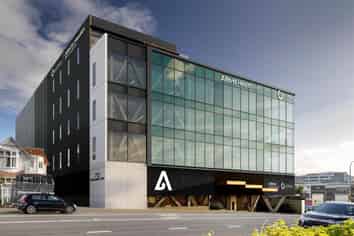 BRAND NEW TOP FLOOR ON MEDICAL MILE
