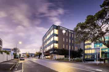 BRAND NEW TOP FLOOR ON MEDICAL MILE
