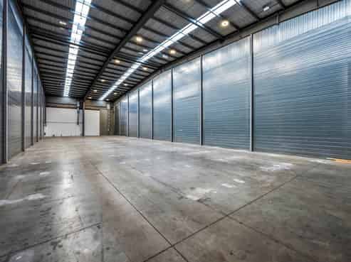 A-Grade in Highbrook - 894sqm High Stud Warehouse 