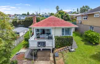 10 Littlejohn Street, Hillsborough
