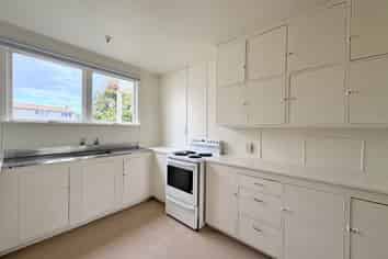 14 York Street, Outer Kaiti