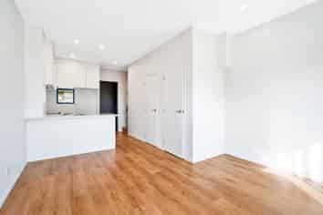 8/54 Swanson Road, Henderson