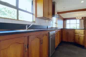 4 Alma Street, Te Atatu South