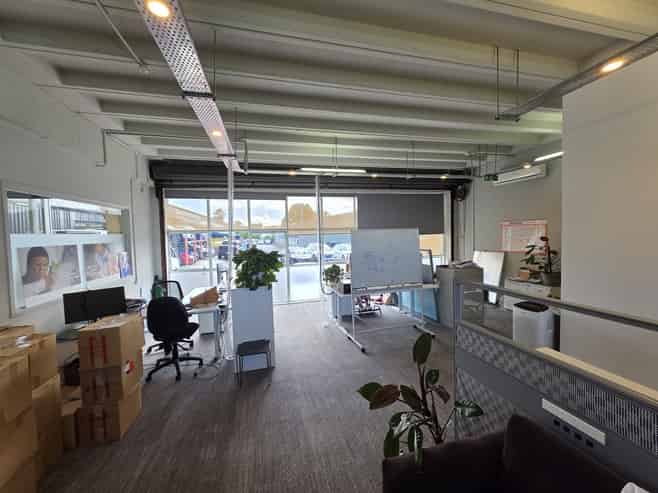 Office/warehouse unit in Grey Lynn