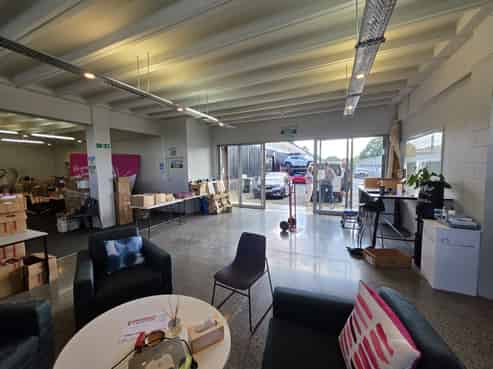 Office/warehouse unit in Grey Lynn