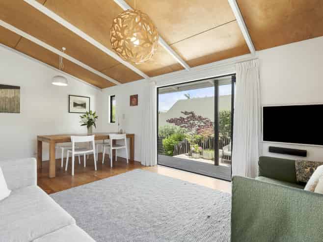 3/6 Kawerau Avenue, Devonport