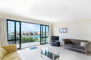 3E/118 Gladstone Road, Parnell