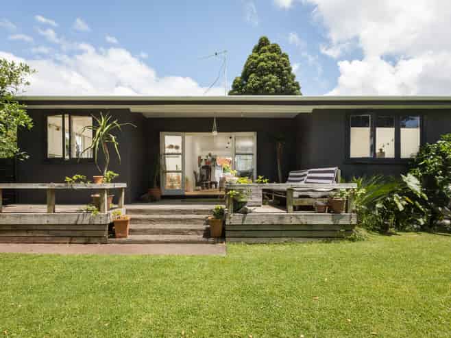 11 Roretana Drive, Athenree