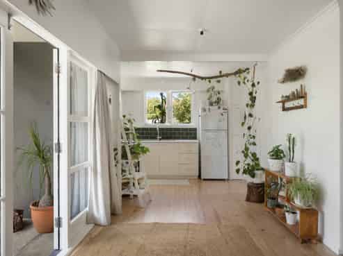 11 Roretana Drive, Athenree