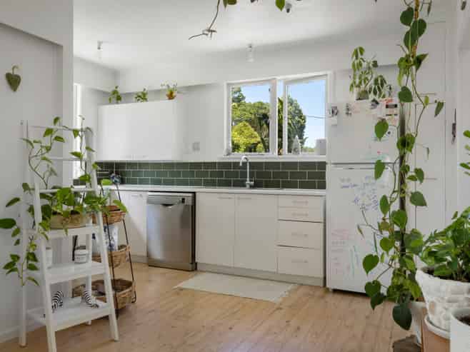 11 Roretana Drive, Athenree