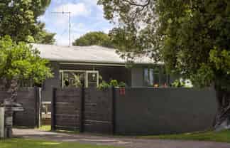 11 Roretana Drive, Athenree