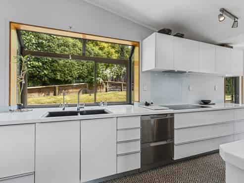 3H Wallace Place, Westown