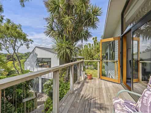 3H Wallace Place, Westown