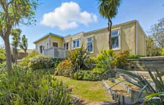 74A Raumati Road, Raumati Beach