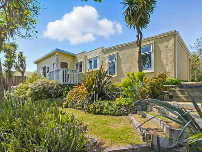 74A Raumati Road, Raumati Beach