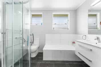 16 Hicks Close, Whitby