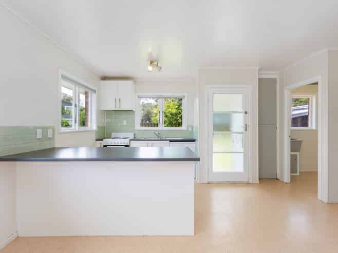 15 Diana Drive, Glenfield