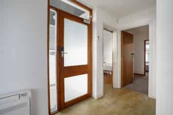 704 Pioneer Highway, Takaro