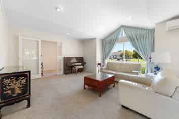 18 Amberwood Drive, Northpark