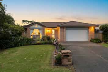 18 Amberwood Drive, Northpark