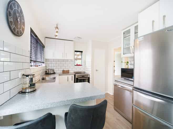 127 Apollo Parade, Milson