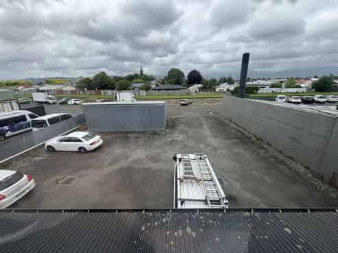 Quality Commercial Premises With Dual Access & On-Site Parking