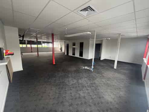 Quality Commercial Premises With Dual Access & On-Site Parking