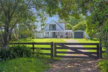 180 Takahe Road, Ahipara