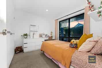 33 Kahui Parade, Karaka