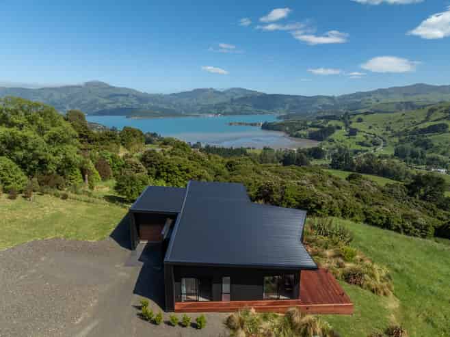 49 Long Bay Road, Takamatua