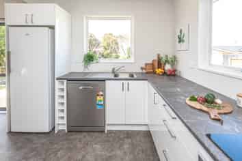 14 Chester Road, Springvale